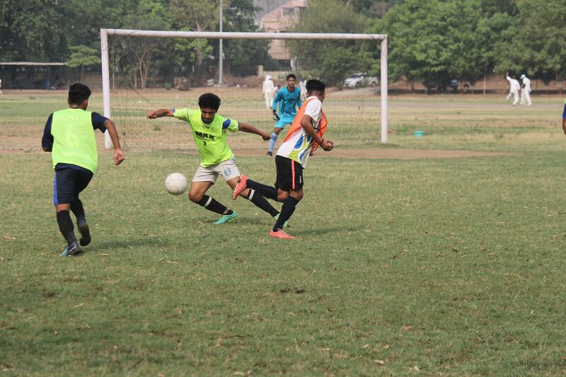 football agent in qatar that need players